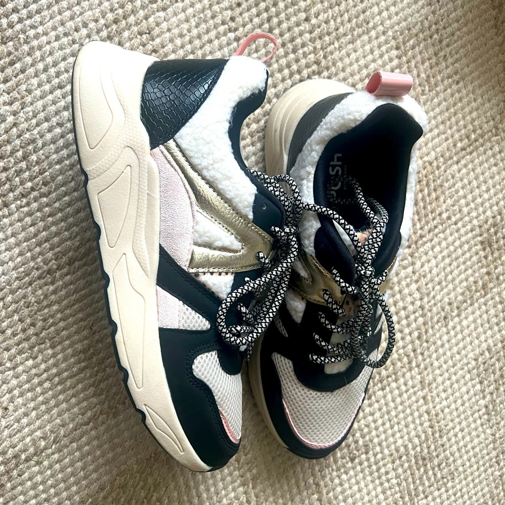 Posh by Poelman women’s sneakers - size 40 (size 9)